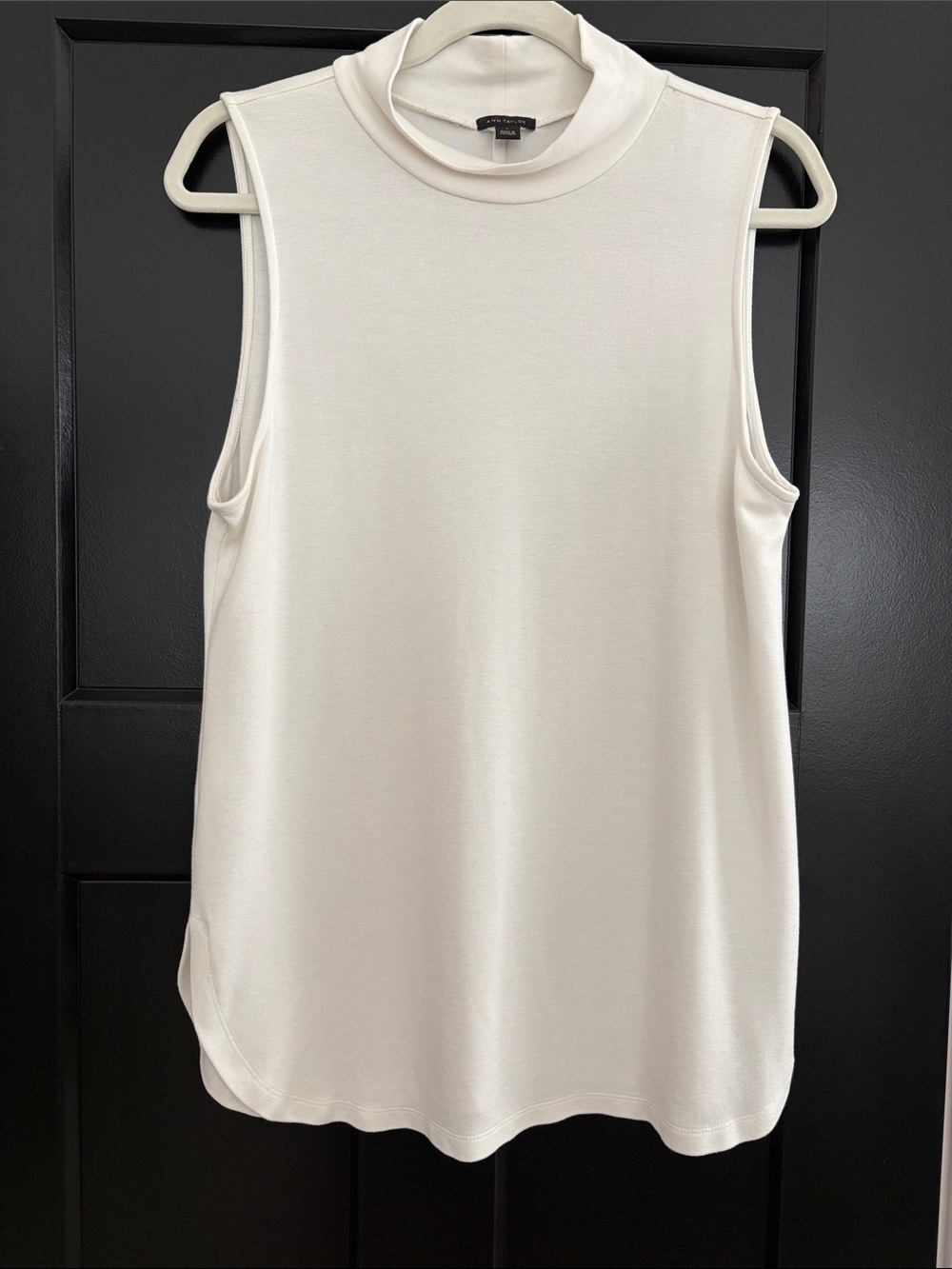 Ann Taylor White/Off White Sleeveless Mock Neck Tank Top- 2% Spandex- Size Large